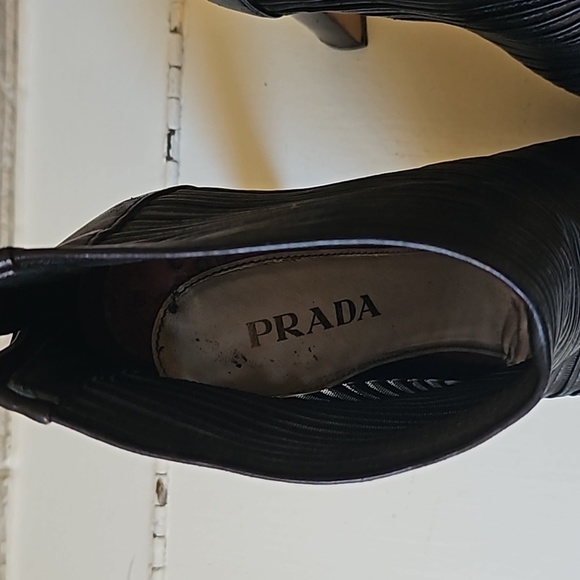 Prada bootie heals - Picture 7 of 8